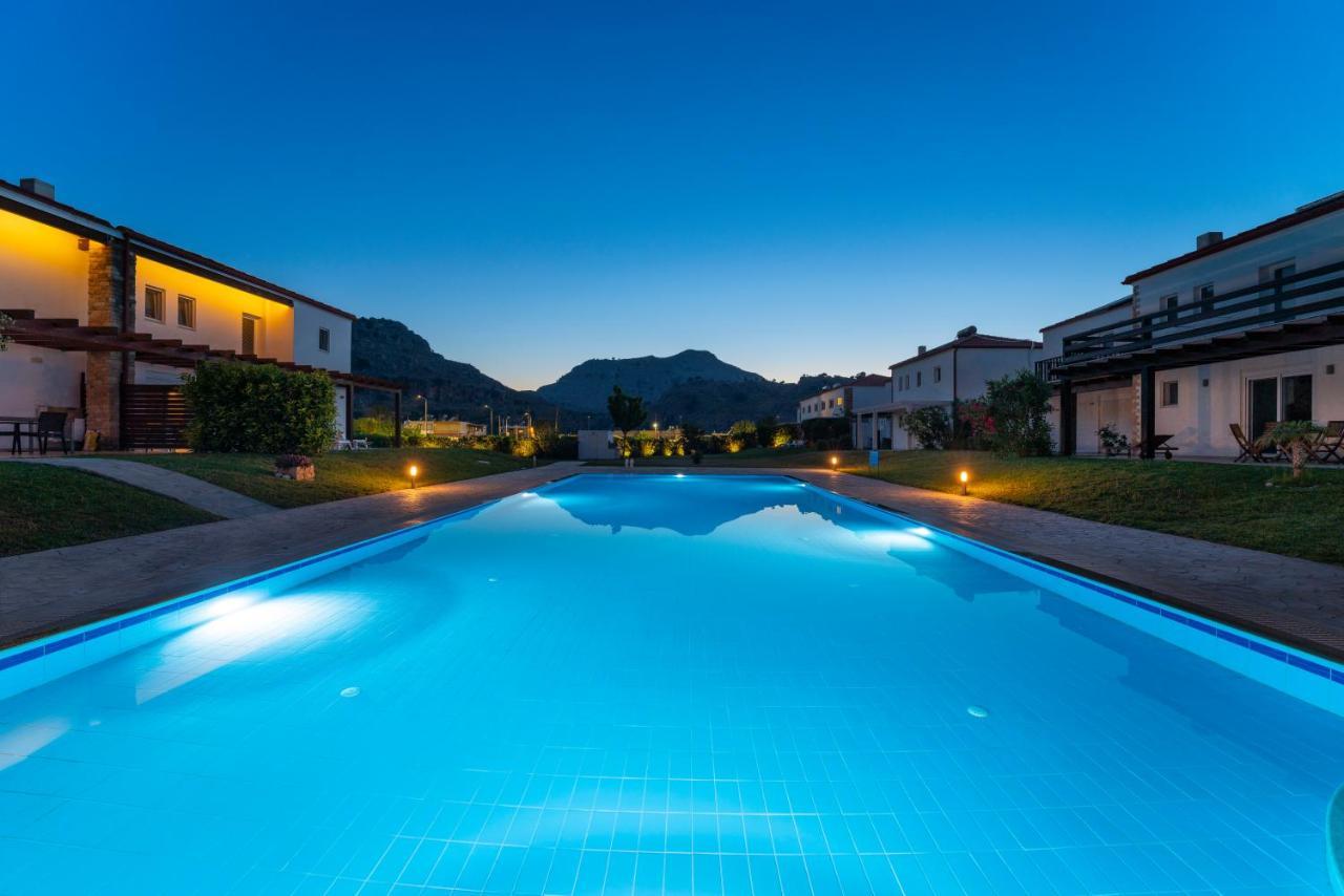 Posidonia Luxury Kolympia Villa *