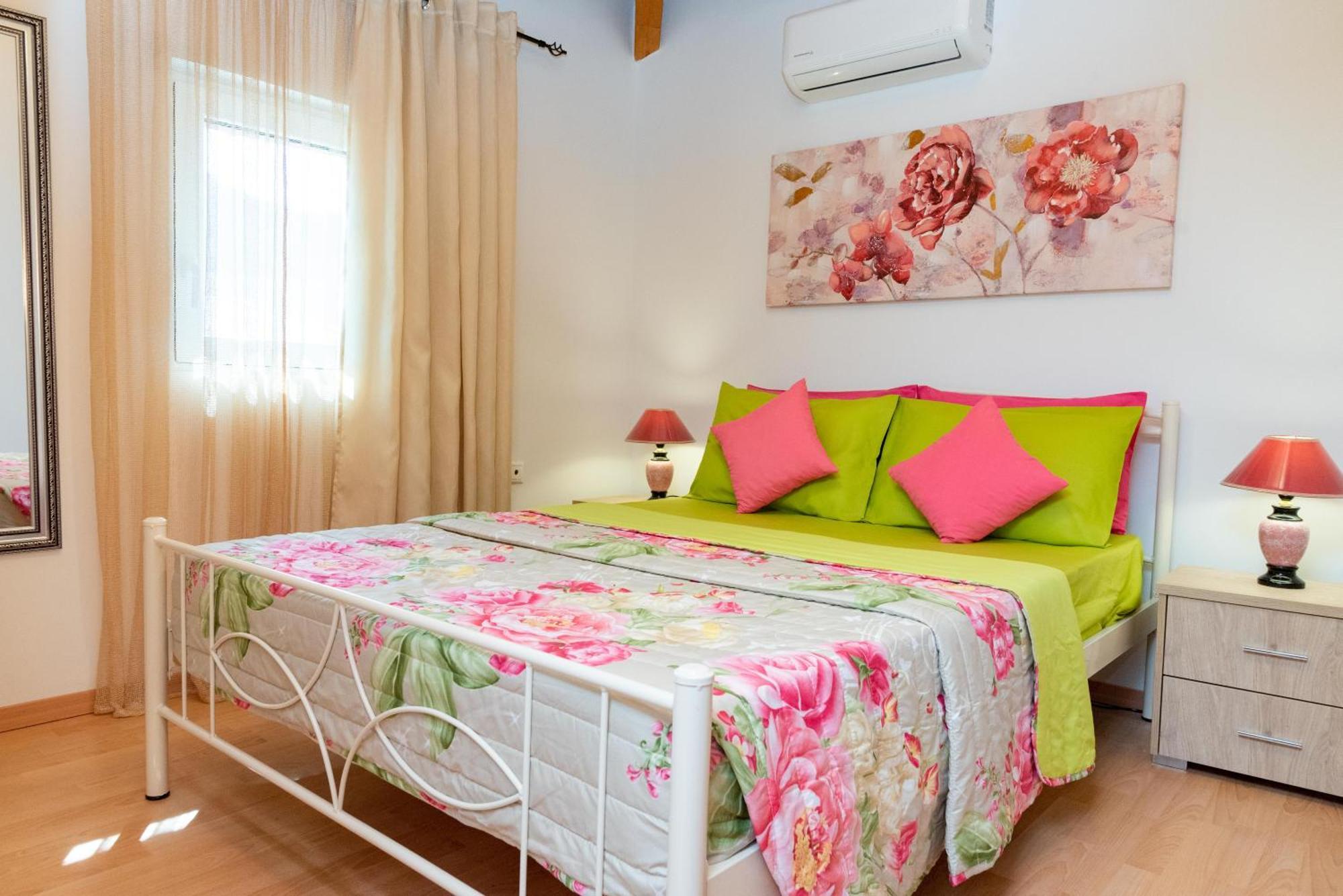 Posidonia Luxury Kolympia Villa *